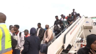 وصول الفوج الثالث للسودانيين العائدين من ليبيا الي البلاد