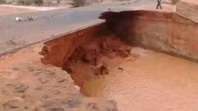 تآكل خـ ـطير يهدد الطريق الرابط بين الدمازين والروصيرص