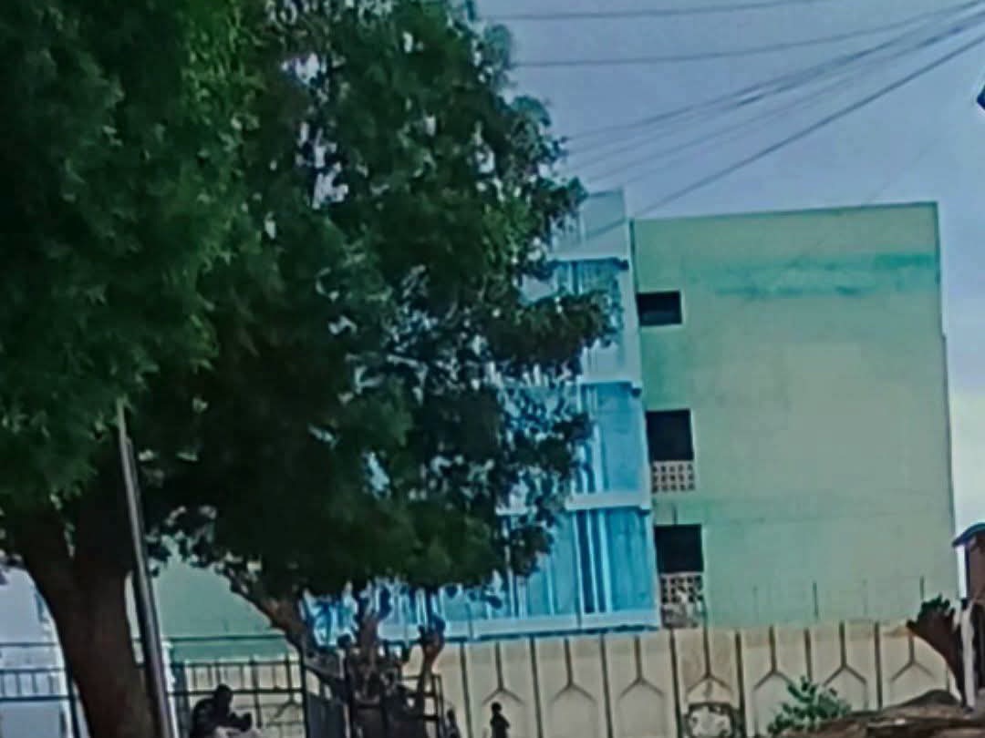 مسـ ـلح يقتحم داخلية طالبات بجامعة كسلا