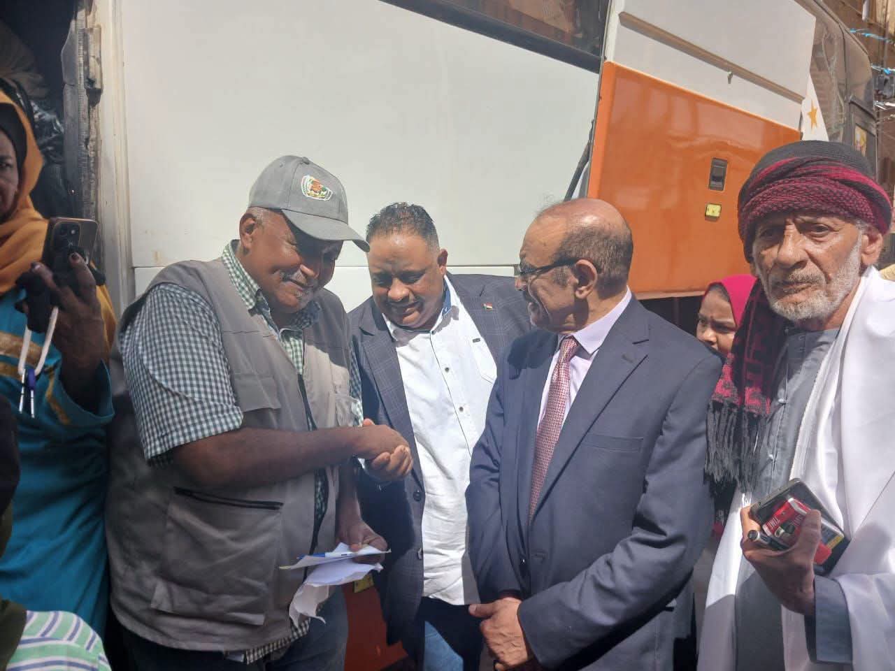 تفويج مئات السودانيين من الإسكندرية الى البلاد