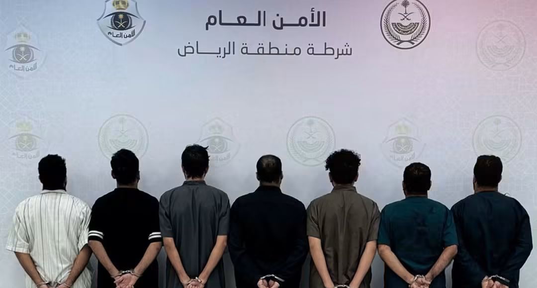 السلطات السعودية تلقي القبض على يمنيين وسودانيين