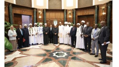 شيخ الأزهر يلتقي مشايخ طرق صوفية سودانية ويؤكد دعم وحدة السودان واستقراره